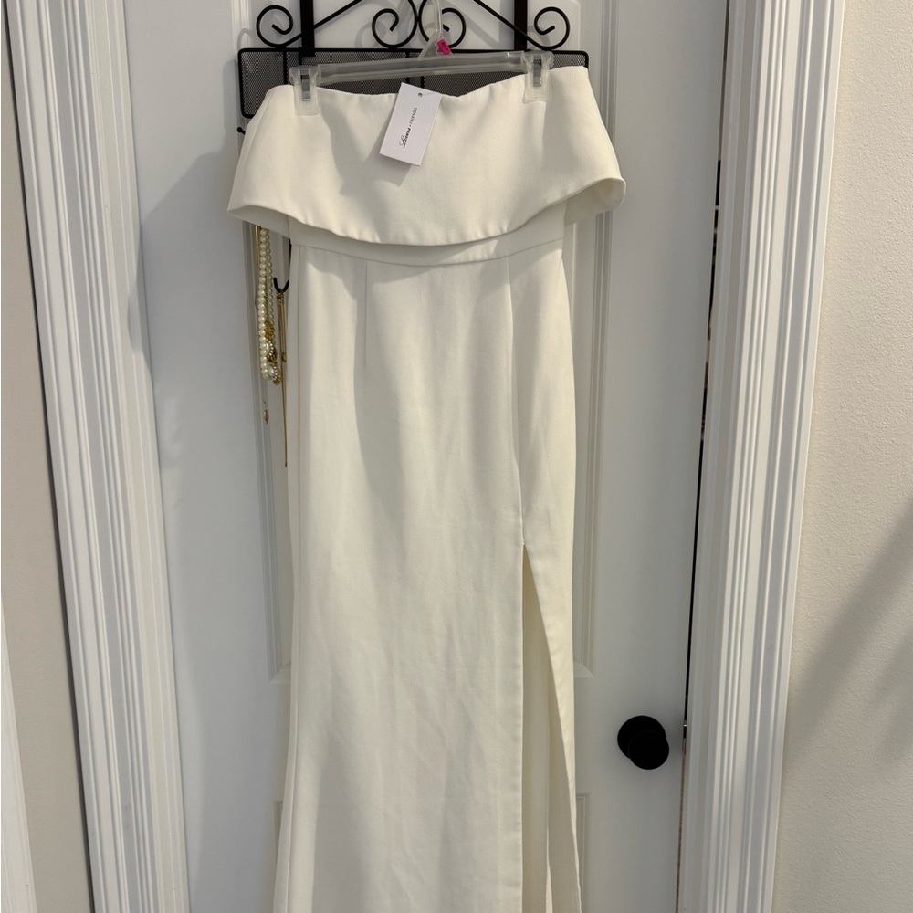 Elegant Strapless White Dress